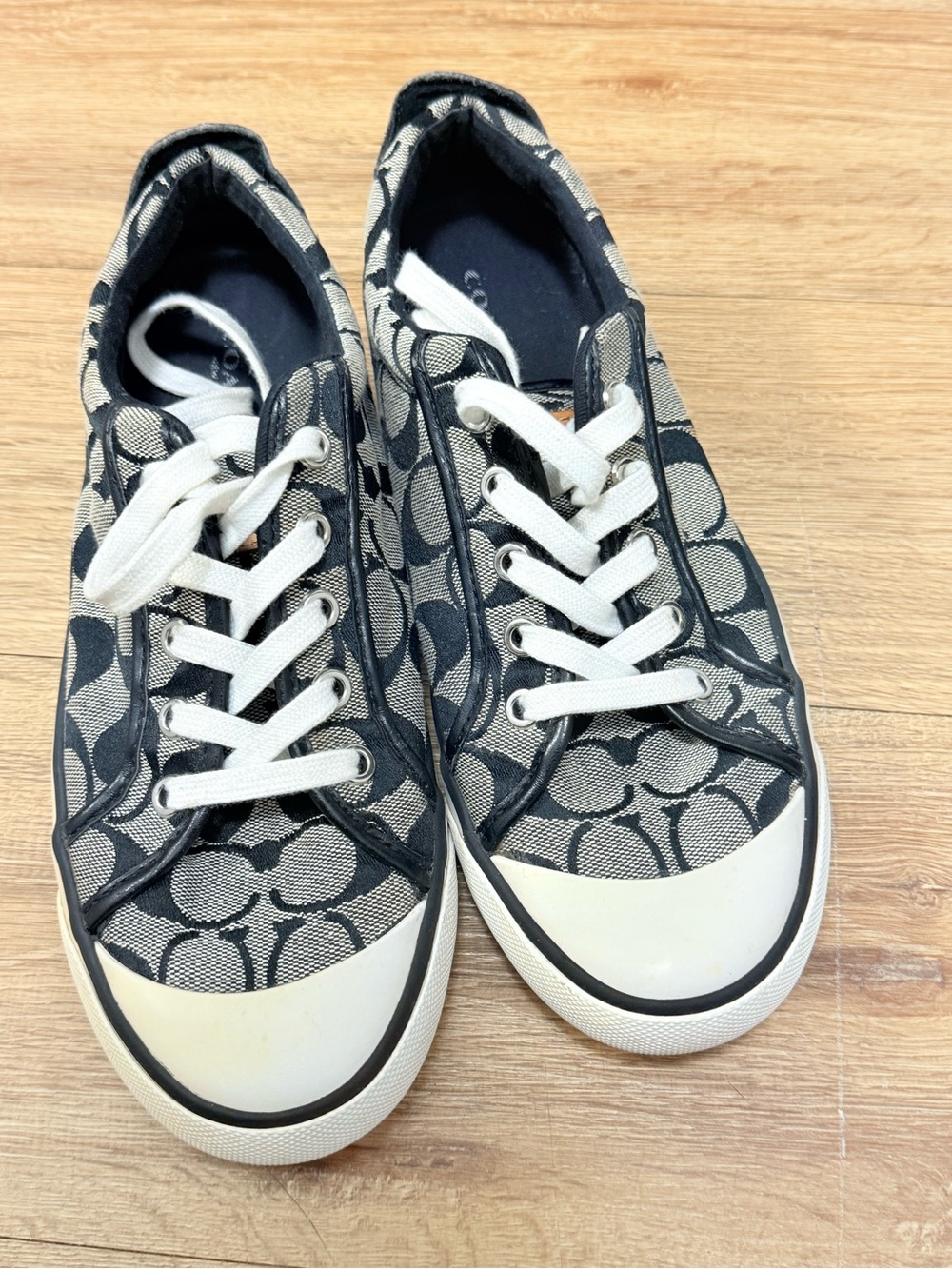 Y2K Coach monogram Signature Jacquard Low-Top Sneakers in Black & Cream
